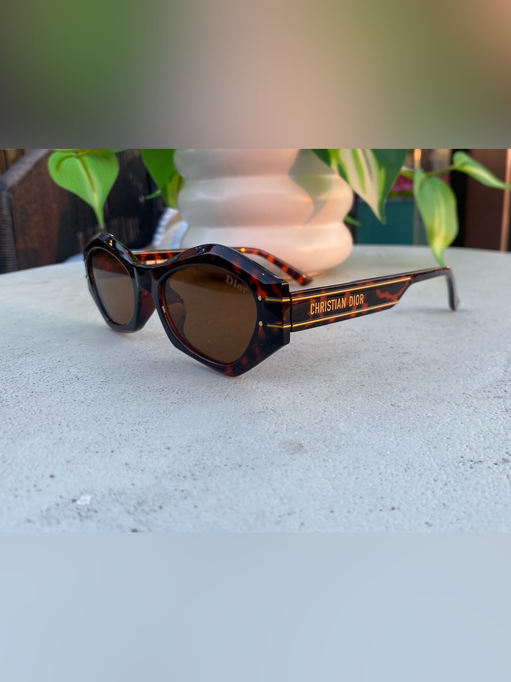 Tortoiseshell Frame Sunglasses with Brown Lenses